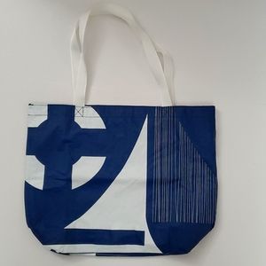 Aloha Collection Reversable Tote in Navy
